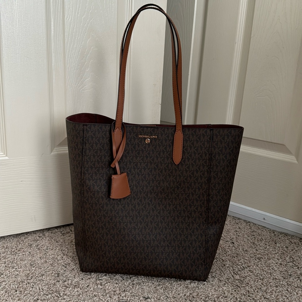Michael Kors Tote